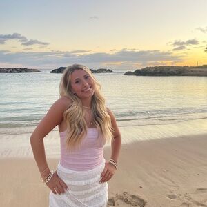 Meet your Posher, Beth